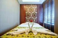 Best Western Plus Maple Leaf - spa