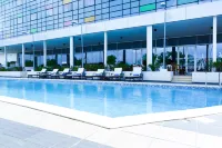 Radisson Blu Abidjan Airport - Pools