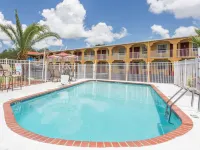 Days Inn by Wyndham Bradenton I-75 Hotels in Bradenton