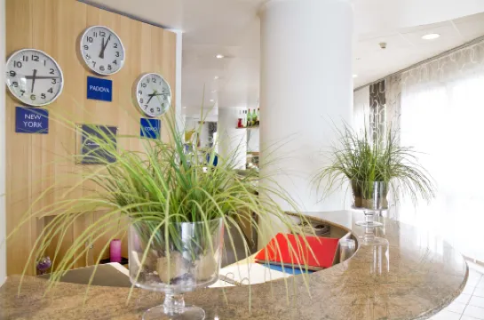 تيوليب إن بادوفا الأماكن العامة Photos