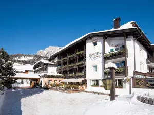 Hotel Tyrol