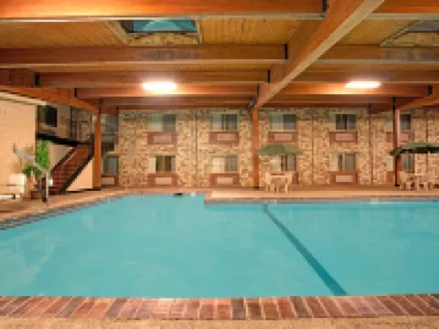 Super 8 by Wyndham Monticello Hotels in Wright County
