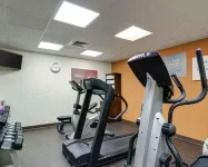 舒適套房飯店 - 健身房