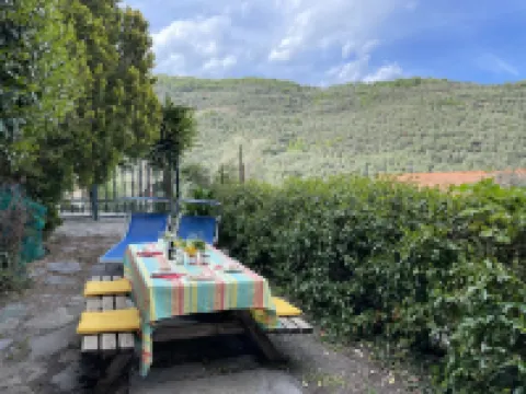 Asplanato (Dol162) Hotels in Dolcedo