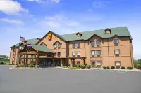 Super 8 by Wyndham Troy Hotel a 
