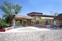 VIP's Motel Luxury Accommodation & Spa Hotels in Lonato del Garda