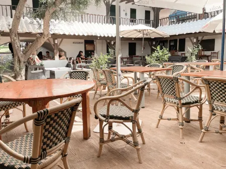 Binivell Park - Caliu Apartments