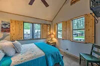 Ruidoso Cabin w/ Deck & Grill - Walk to Town! Hotels in Ruidoso