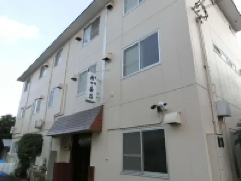 Suzukisou Hotel berhampiran Stesen Fushimi