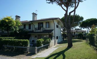 Spacious Villa with Private Garden and Shared Pool