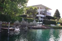 Albergo Riviera Hôtels à : Pettenasco