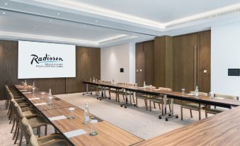 Radisson Beach Resort Palm Jumeirah