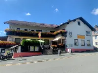 Pension Hubertus Hotels near FC Wallenfels