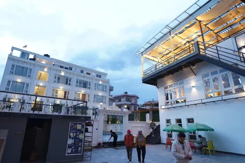 Lotus Club Boutique Hotel