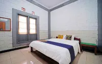 Homestay Estuwening Griya Penginapan & Aula Hotel di Turi