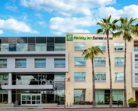 Holiday Inn Express & Suites GLENDALE DOWNTOWN by IHG Hotels in Glendale