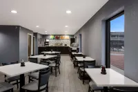 Quality Inn & Suites Big Rapids Near University فنادق في بيغ رابيدز