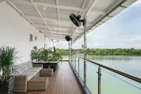Hotel Le-Shore Hotel di Kuala Selangor