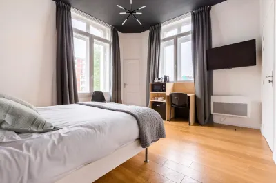 Au Chat Qui Dort Lille - Villa Gounod Hotels in Mons-en-Baroeul