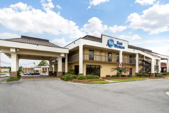 Best Western Colonial Inn