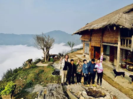 1941M Homestay Ta Xua Отели в г. Ta Xua