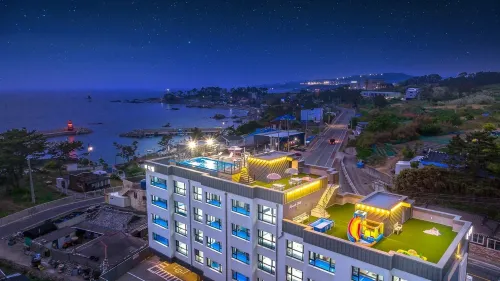 Gampo Beach Hill Pool Villa