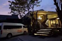 Chiangmai Midpoint Activity Hostel