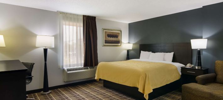 Quality Inn Aurora - Naperville Area Hotels in Kane County