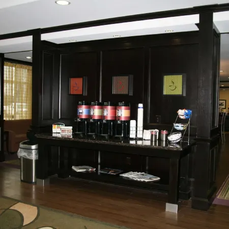 Hawthorn Extended Stay by Wyndham Kilgore Отели в г. Грегг