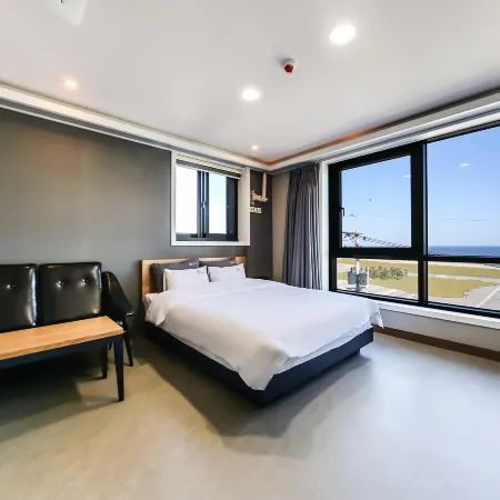 Yeongdeok Ganggu Port Stay