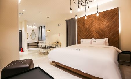 Jinshan Forest the Drive in Hotel - Housity