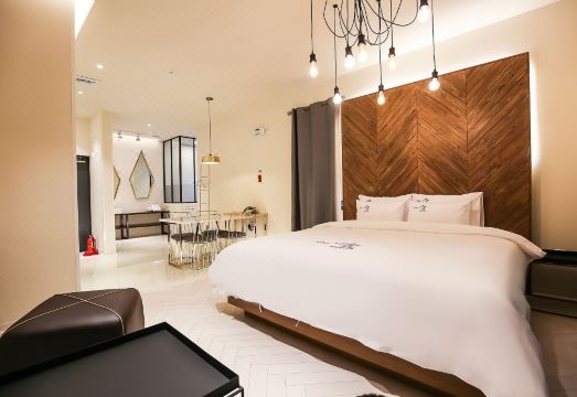 금산 THE 숲 무인호텔