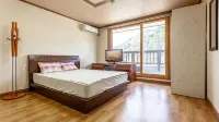 Gangneung Hanui Baram Pension Hotel di 