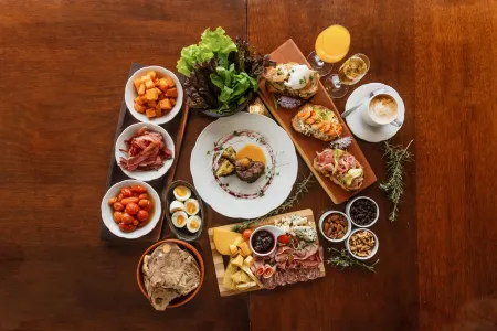 Amaike Hotel Golf & Spa Отели в г. Тандиль