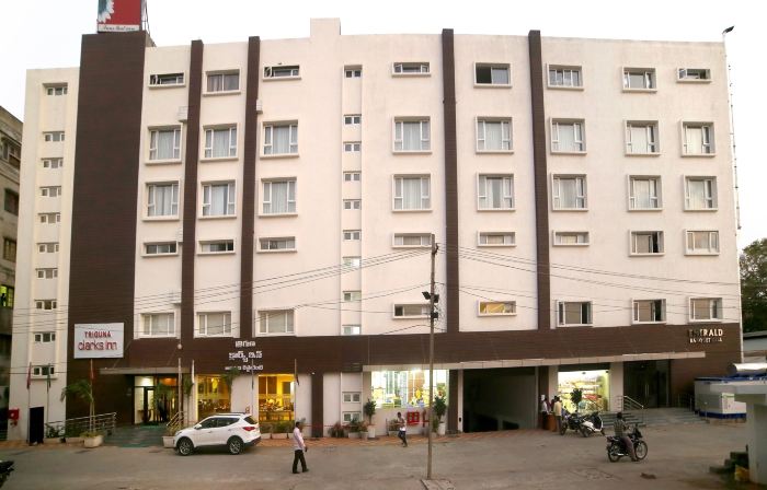 Triguna Clarks Inn Kurnool