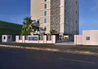 Fairfield by Marriott Chennai OMR Hotels near Sholinganallur