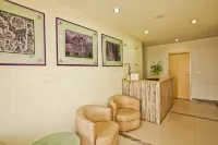 Purple Inn Boutique Hotel