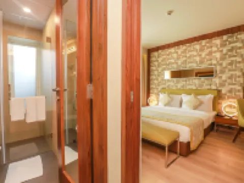 布巴內什瓦爾蘭花IRA酒店 布巴內斯瓦爾酒店