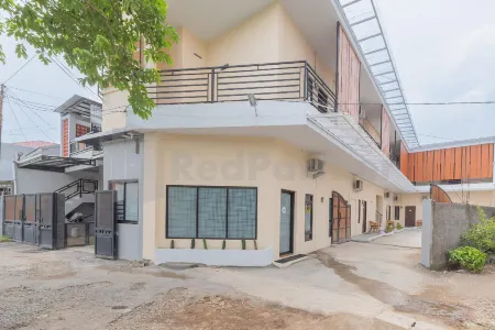 Rumah Panda Guesthouse RedPartner