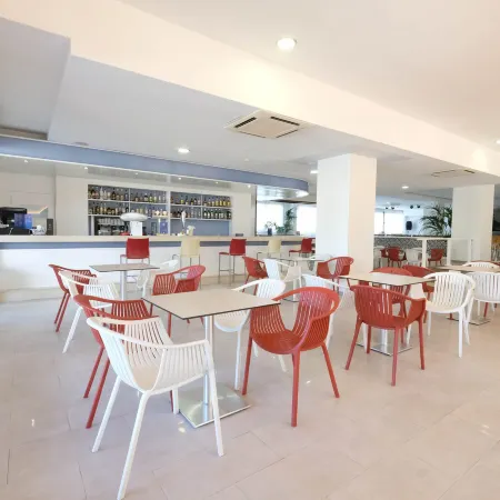 AzuLine Hotel Bergantin