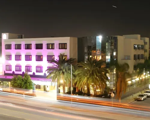 โรงแรมการ์เด้นสวีท โรงแรมใกล้Wiltern Theatre