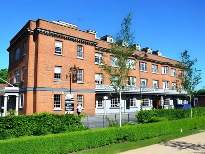The Broadway Hotel Hotels near Vision Express Opticians at Tesco - Baldock