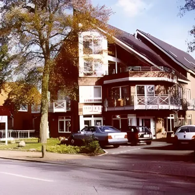 Hotel Blankenese Hotels near Nienstedten