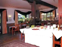 โรงแรมฮาซเซิลแบร์ก - พร้อมอาหารเช้า