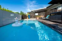 Kia Ora Lodge - Pools