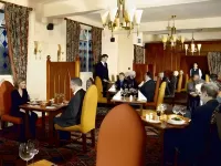 Three Queens Hotel - Park Yeri