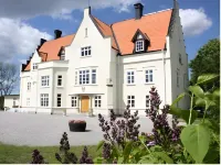 Vidbynäs Gård & Konferens Hotels near Frustuna Hembygdsgård