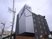 Yeosu Hakdong JA Self Check-in Motel โรงแรมใกล้สนามกีฬามังมา