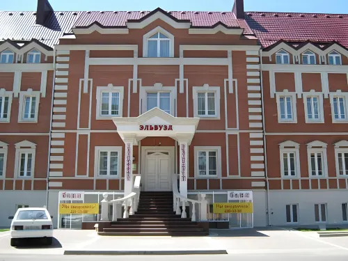 Elbuzd Hotel