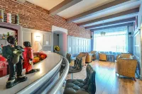 Brit Hotel Roanne - le Grand Hôtel - parking